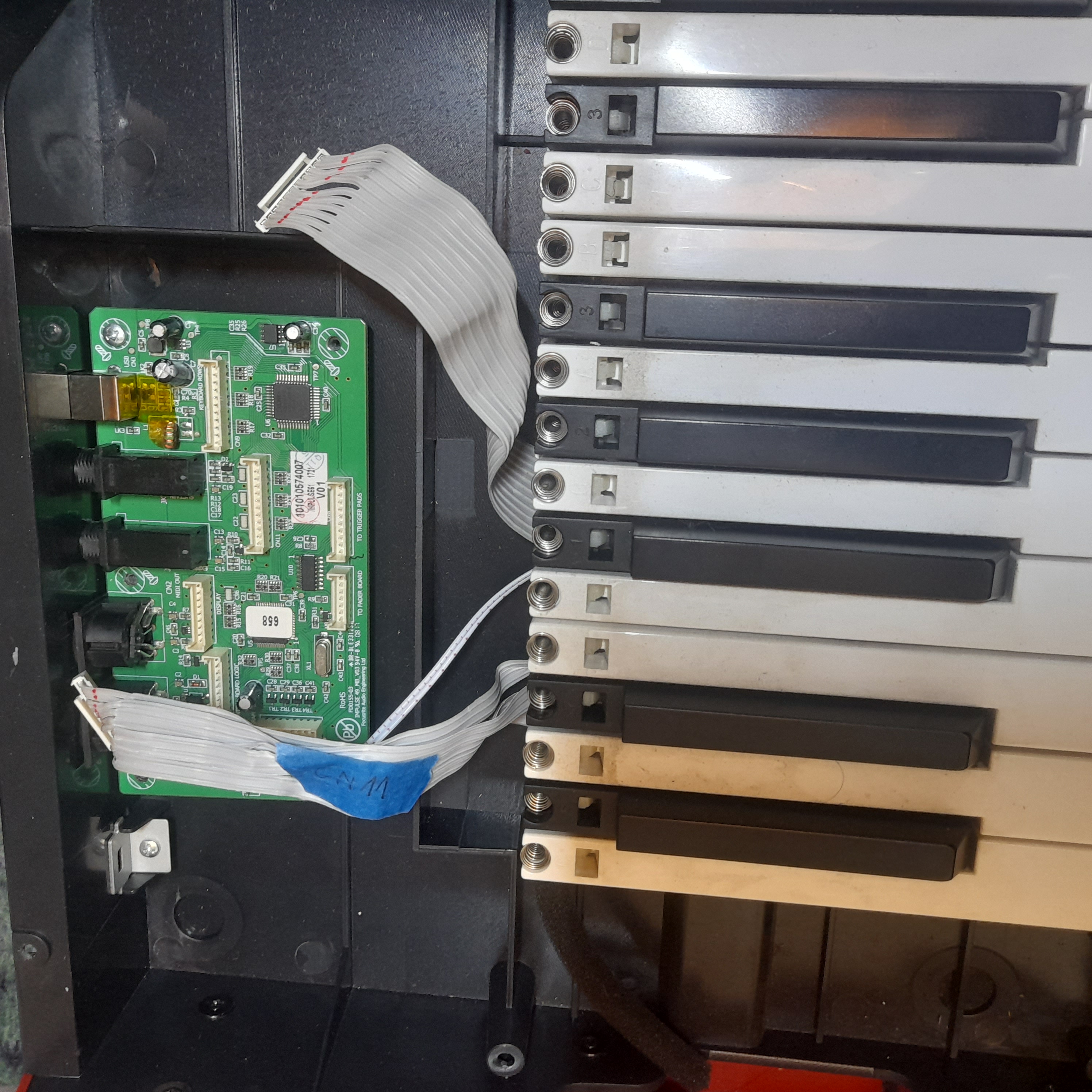 Reparación de puerto USB Controlador Novation Impulse 61