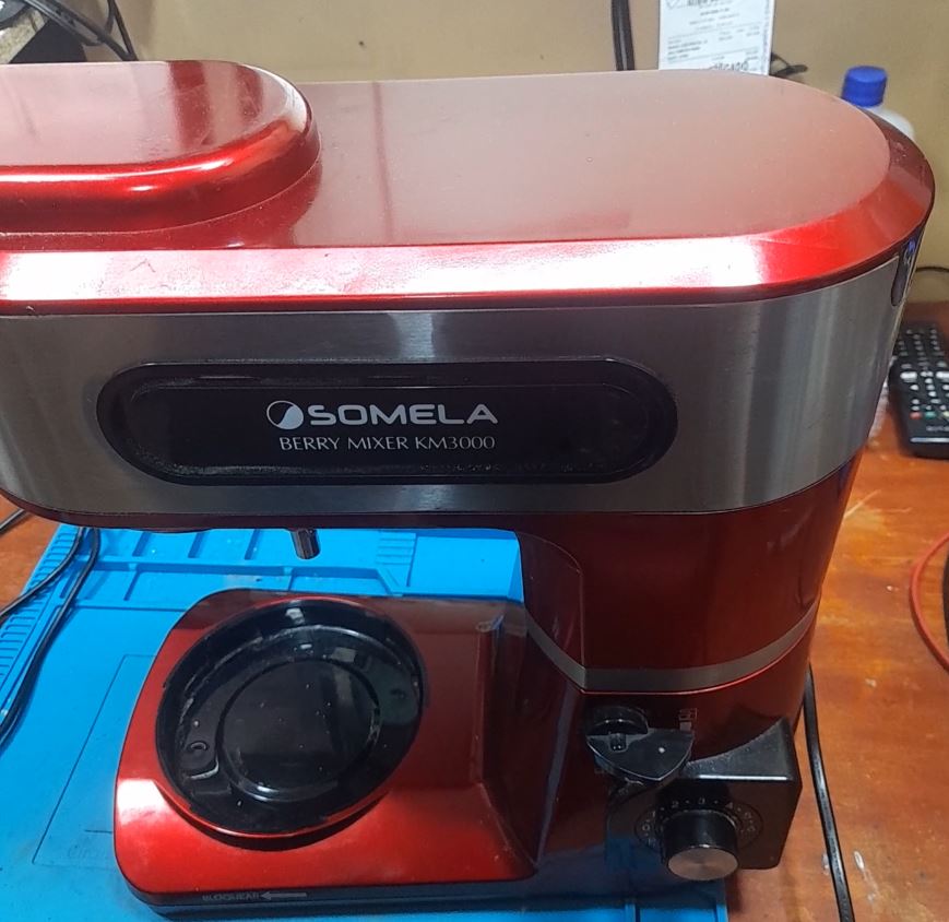 Servicio de Diagnóstico de Batidora pedestal Somela KM3000
