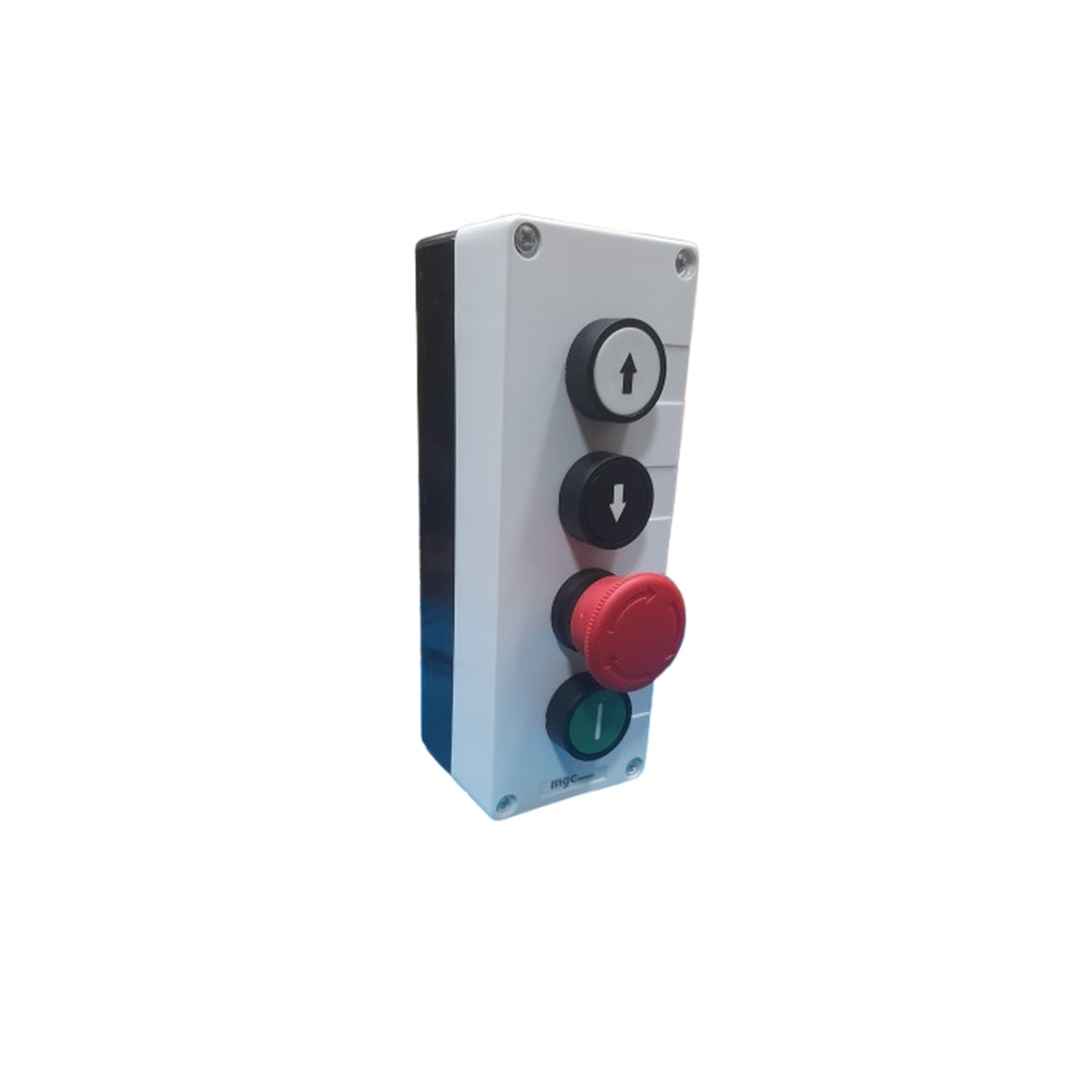 Caja de 4 perforaciones con 3 pulsadores de 22mm y parada de emergencia .
